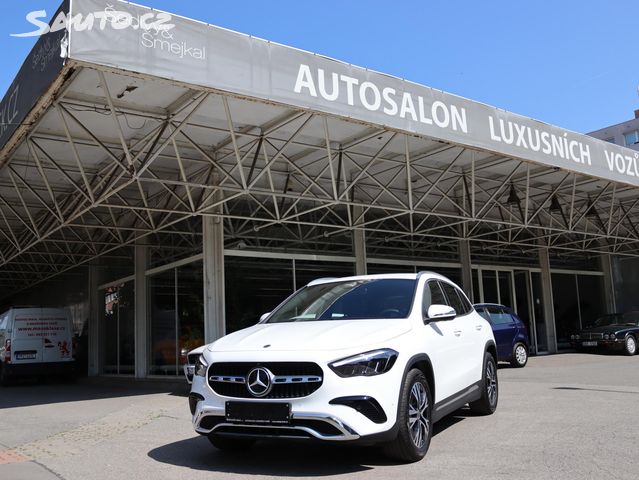 Mercedes GLA